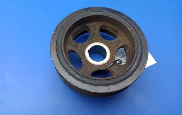 Mercedes-Benz E C207 W207 Crankshaft pulley A6420300403