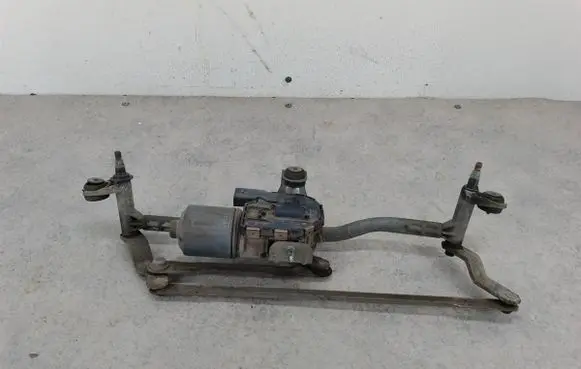 Volkswagen Caddy Front wiper linkage 