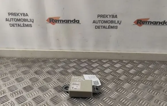 Antenna control unit