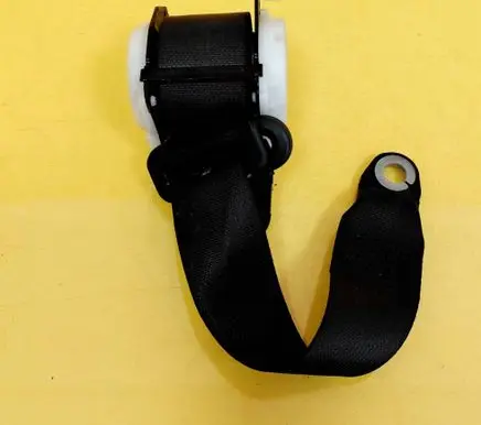 Nissan Micra Rear seatbelt 