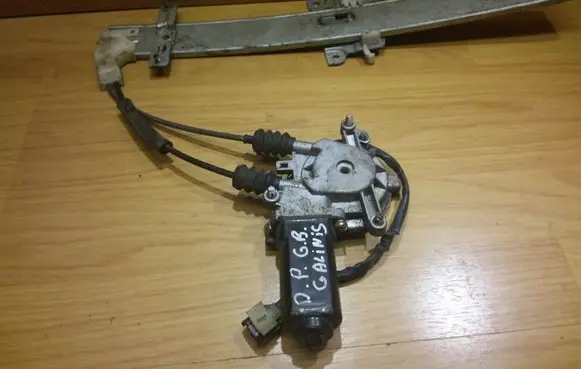 KIA Sportage Front door window regulator with motor