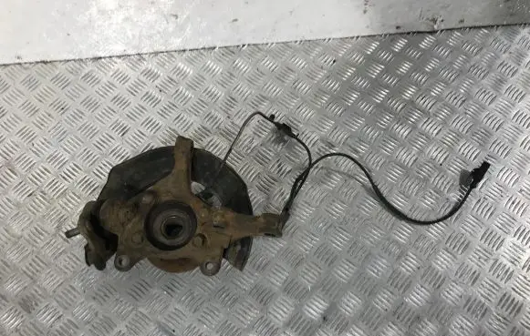 Toyota Auris 150 Front wheel hub 4778202150 4321202170