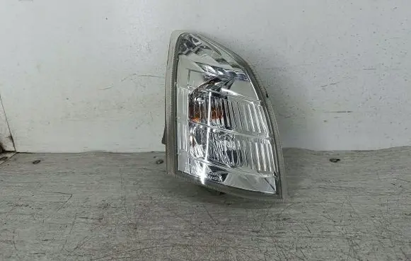 Nissan X-Trail T30 Front indicator light 3443RICHIKOH