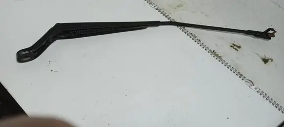 Peugeot 407 Front wiper blade arm 745601