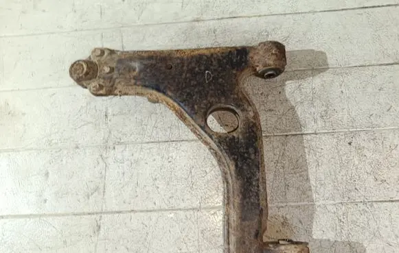 Opel Zafira B Front lower control arm/wishbone