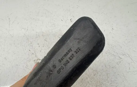 Volkswagen Golf III Front door check strap stopper 1H0837323