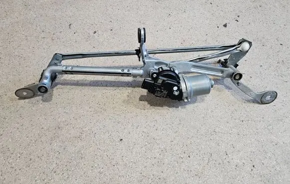 BMW X3 G01 Front wiper linkage and motor 7399004