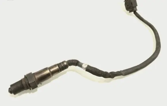 BMW 5 E60 E61 Lambda probe sensor 7791592 0281004019