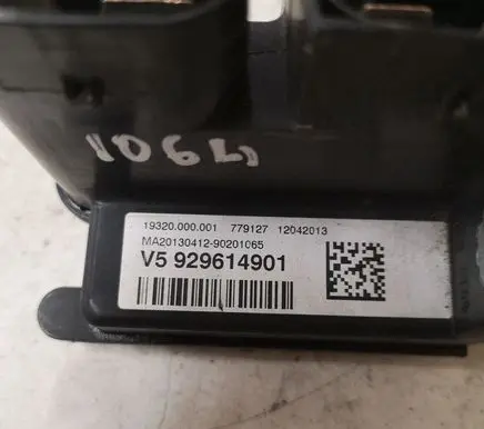 BMW 1 F20 F21 Battery relay fuse 929614901 19320000001 779127