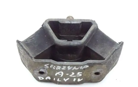 Iveco Daily 4th gen Gearbox mount 504085410