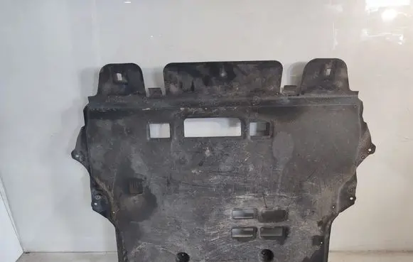 Engine splash shield/under tray