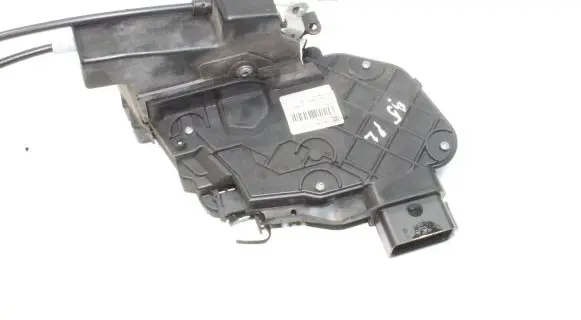 Land Rover Freelander 2 - LR2 Coupe door lock (next to the handle) 6W8A21813AC
