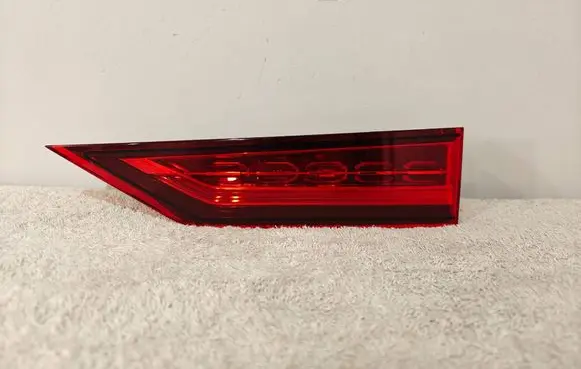 Volvo XC60 Tailgate rear/tail lights 