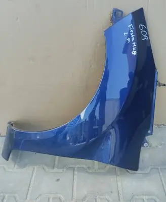 Ford Fiesta Fender BLOTNIKLEWYFIESTA8