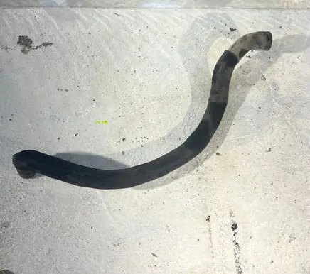 Volvo XC70 Engine coolant pipe/hose 08671573