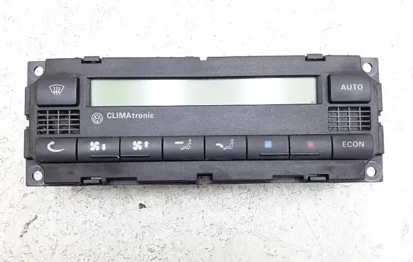 Volkswagen Golf IV Climate control unit