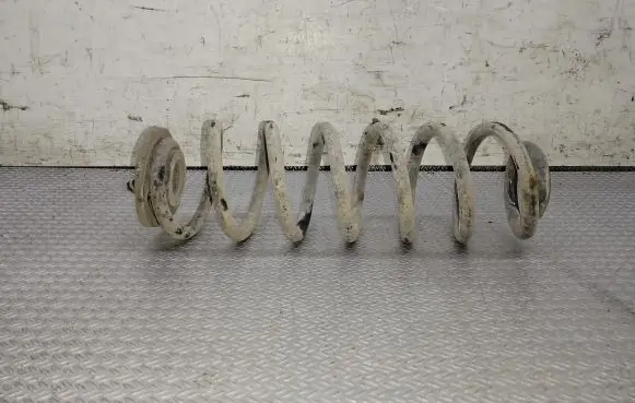 Volkswagen Touran I Rear coil spring