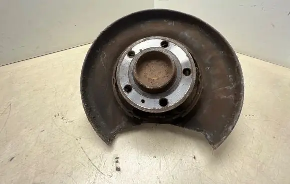 Volvo S80 Rear wheel hub 9200624