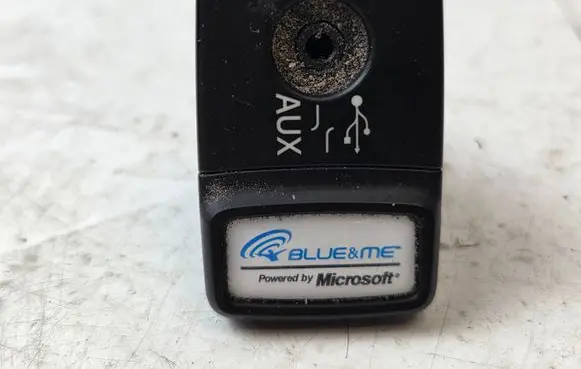 Fiat Doblo AUX in-socket connector 735547937 12014