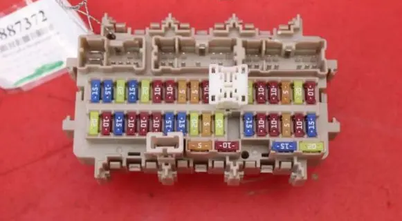 Nissan Qashqai Fuse box set