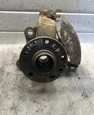 Volkswagen Sharan Front wheel hub