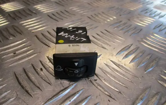 Suzuki Liana Headlight level height control switch