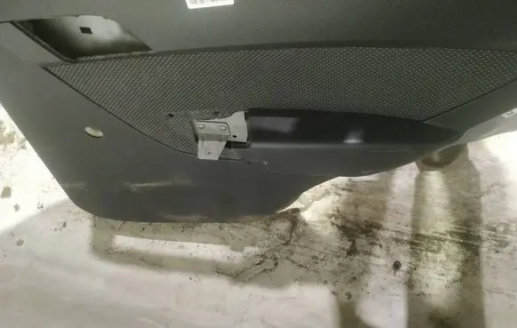 Chevrolet Aveo Rear door card panel trim