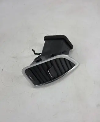 Audi Q7 4L Dashboard side air vent grill/cover trim 4L0820902