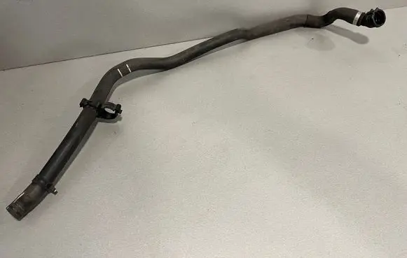 BMW 4 F36 Gran coupe Engine coolant pipe/hose 9243891