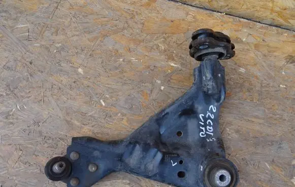 Mercedes-Benz Vito Viano W447 Front upper control arm/wishbone 