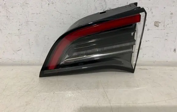 Tesla Model Y Tailgate rear/tail lights 150208900B