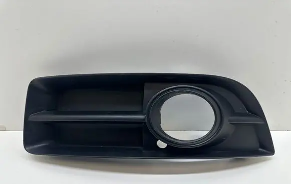 Audi A3 S3 A3 Sportback 8P Front fog light trim/grill 8P4807681F
