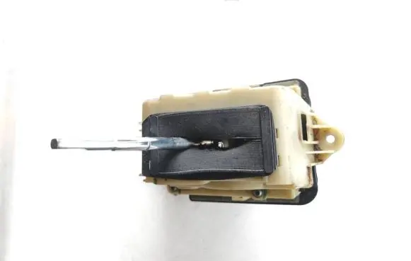 Mercedes-Benz C W204 Gear shifter/selector A2042677524 11WT46ST2 DAGA468