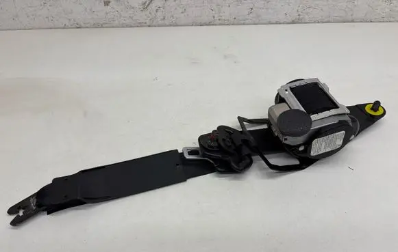 Volvo XC90 Rear seatbelt 30661928