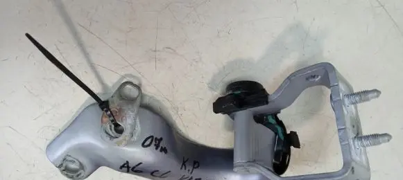 Audi A6 S6 C6 4F Tailgate/trunk/boot hinge 4F9827300D