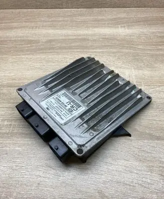 KIA Carens I Engine control unit/module ECU 391024X520