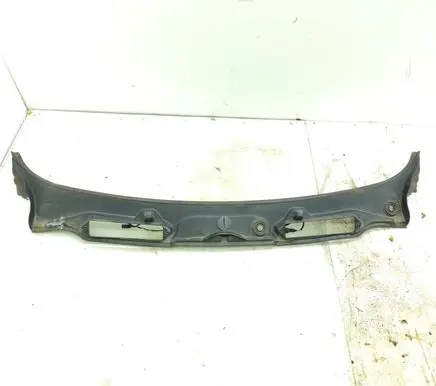 BMW 3 E90 E91 Wiper trim 7169481 15677210 6928635