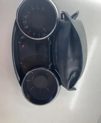 Peugeot 5008 Speedometer (instrument cluster) 9666174980 8685849177
