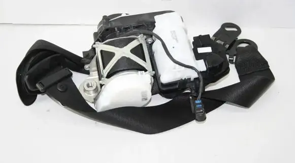 BMW 7 G11 G12 Front seatbelt 