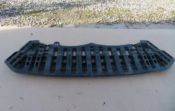 Peugeot 108 Front bumper skid plate/under tray 52618-0H030