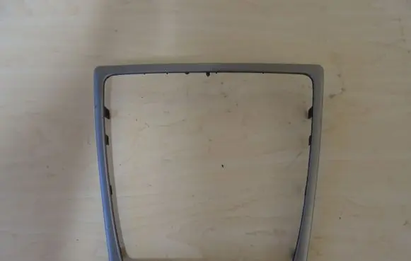 Volvo S60 Radio/GPS head unit trim 30672110