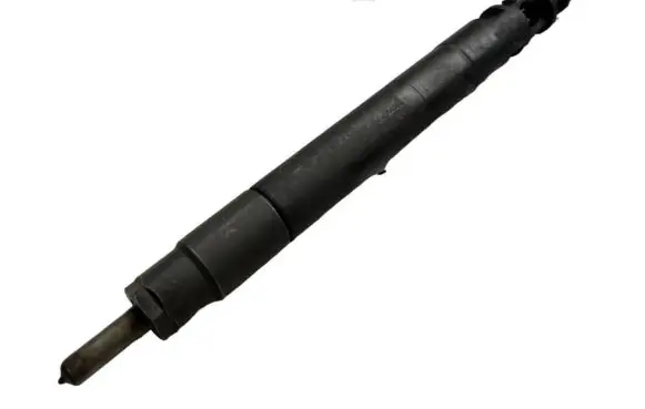 Ford Mondeo MK IV Fuel injector 9686191080 8J26F6H T9WJ50Z