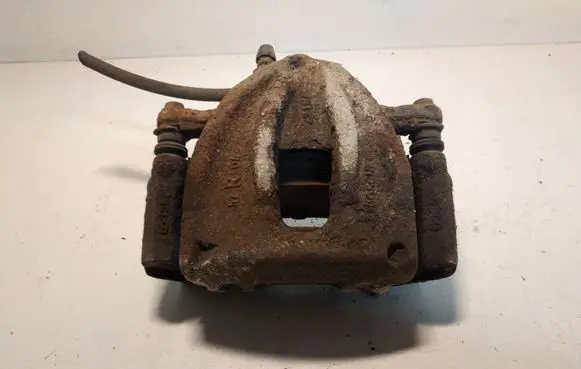 Toyota Corolla Verso AR10 Front brake caliper