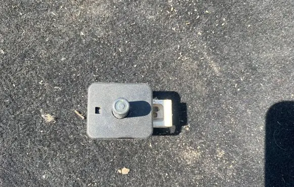 Mercedes-Benz CLS AMG C219 Front door sensor coupe 2028209410 30011501