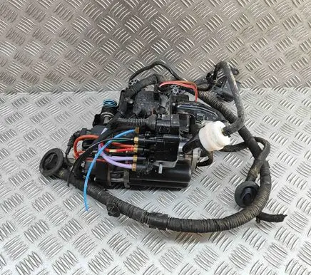 Audi Q8 Air suspension compressor/pump 4430203001 26071634