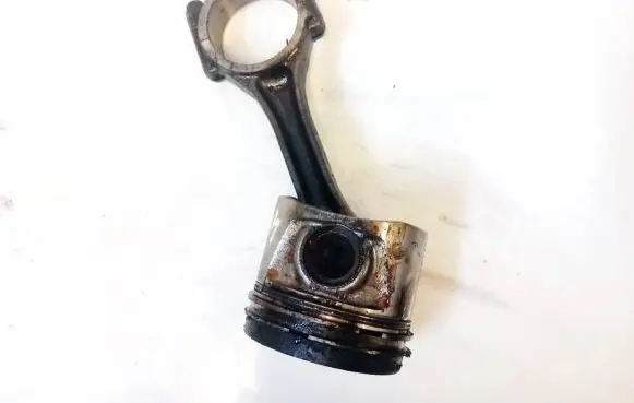 Audi A6 S6 C6 4F Piston with connecting rod