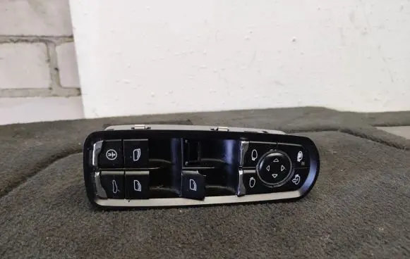 Porsche Cayenne (92A) Electric window control switch 7PP959858G 10019143