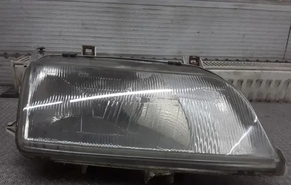 Volkswagen Sharan Headlight/headlamp 0301048302