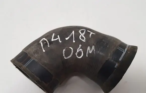 Audi A4 S4 B7 8E 8H Engine coolant pipe/hose
