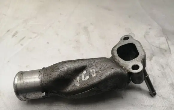 Toyota Corolla Verso AR10 Engine coolant pipe/hose 1630427030